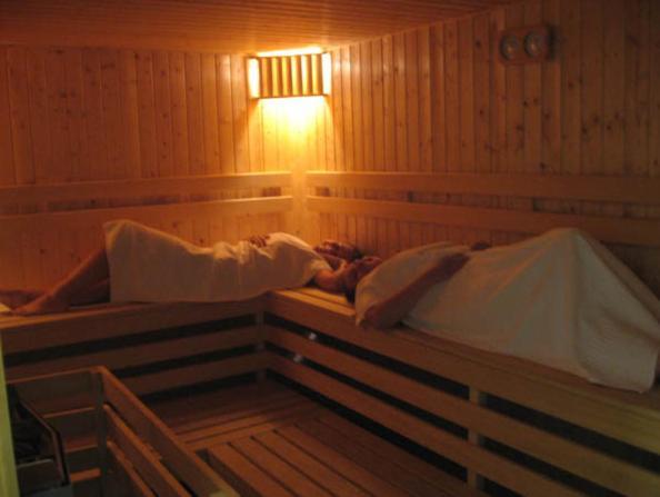 Arena Hotel Kaliszki エクステリア 写真
